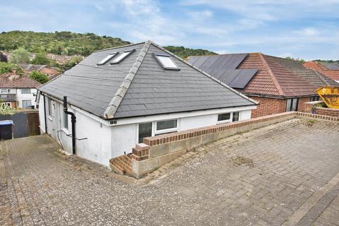 2 bedroom bungalow for sale, Queens Avenue, Dover, Kent, CT17