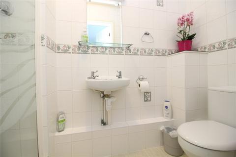 2 bedroom apartment for sale, Seaward Avenue, Barton On Sea, Hampshire, BH25