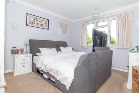 2 bedroom flat for sale, Rugby Road, Worthing