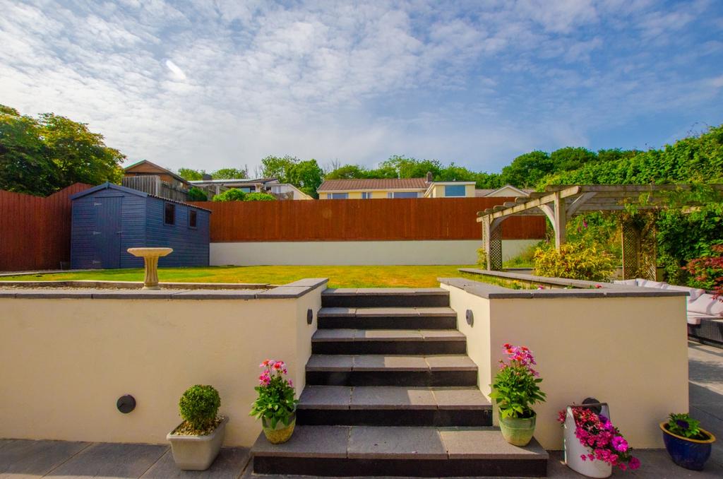 10 Lanhydrock View TPS Bodmin Branch 01208 74182 -