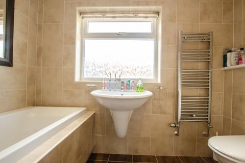 10 Lanhydrock View, Bodmin, PL31 1BG