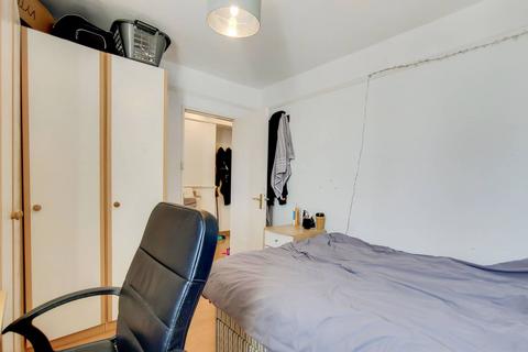 3 bedroom flat to rent, Tompion Street, Clerkenwell, London, EC1V