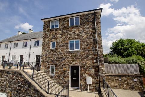 4 bedroom end of terrace house for sale, 9 Dymond Court, Bodmin, Cornwall, PL31