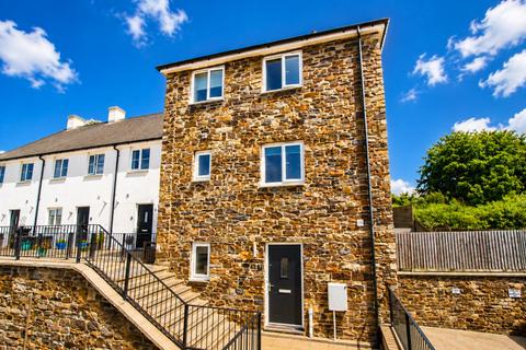 4 bedroom end of terrace house for sale, 9 Dymond Court, Bodmin, Cornwall, PL31