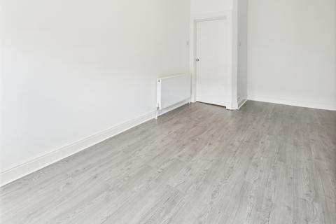 1 bedroom flat to rent, 72 Causeyside Street, Flat 3/1, Paisley PA1 1YP