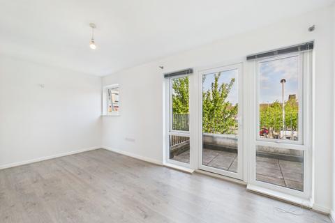 3 bedroom townhouse to rent, Northumberland Street, Liverpool L8