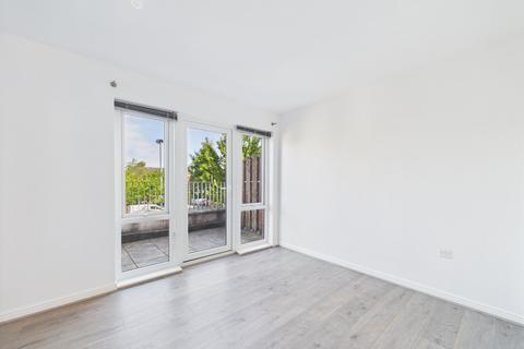 3 bedroom townhouse to rent, Northumberland Street, Liverpool L8