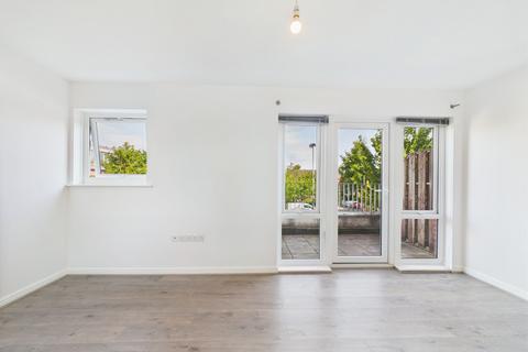 3 bedroom townhouse to rent, Northumberland Street, Liverpool L8
