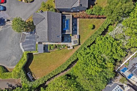 5 bedroom detached house for sale, 11 Millside Way, Halifax, HX3 9JU