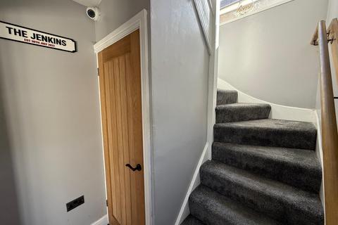 8 Heol Herbert, Resolven, Neath, SA11 4AG