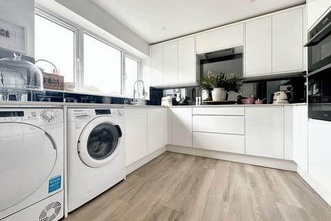 undefined, Cliff Gardens, Telscombe Cliffs, BN10 7BT