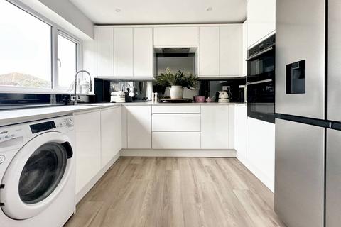 undefined, Cliff Gardens, Telscombe Cliffs, BN10 7BT