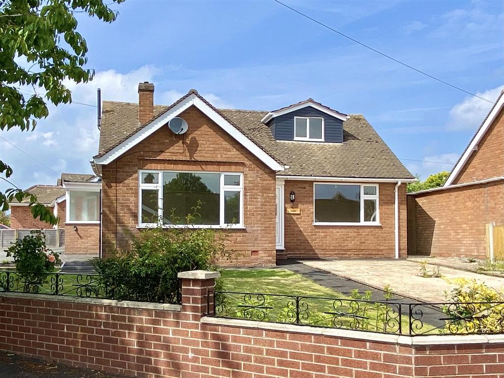 10 Cedars Drive-14.jpg