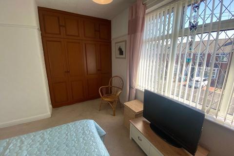 64 Chestnut Street, Chadderton, Oldham, OL9 8HH
