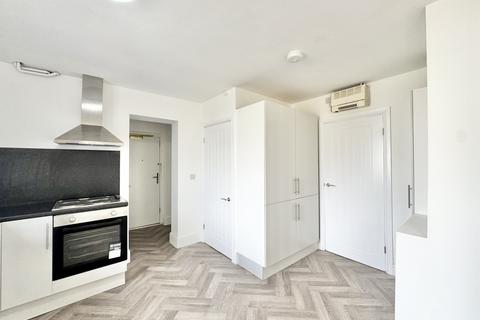 undefined, Swarcliffe Drive, Leeds