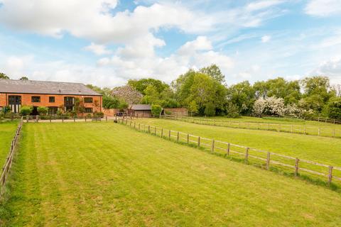 The Moat House, 8 Castle Barns, Bletsoe, Bedford, MK44 1TL