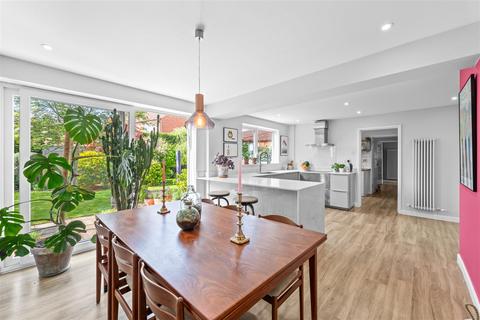 5 bedroom detached house for sale, Station Road, Fiskerton NG25