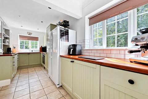 6 Abigail Crescent, Walderslade, Chatham, ME5 9DZ