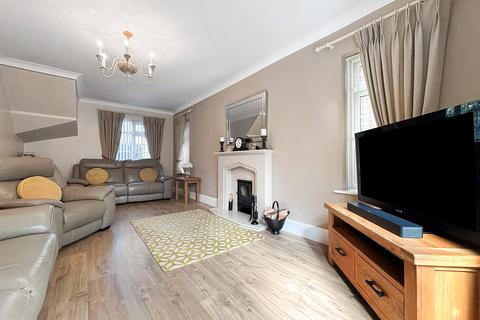 6 Abigail Crescent, Walderslade, Chatham, ME5 9DZ