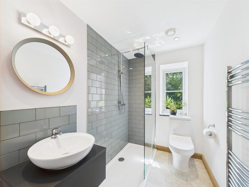 Ensuite Shower Room