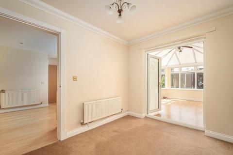 2 Bowling Green View, Drighlington, Bradford, BD11 1JP