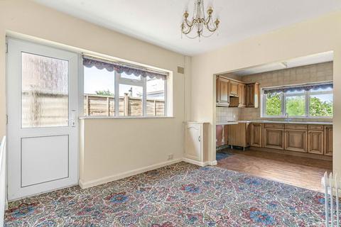 3 bedroom detached bungalow for sale, Carew Close, Coulsdon, CR5 1QS