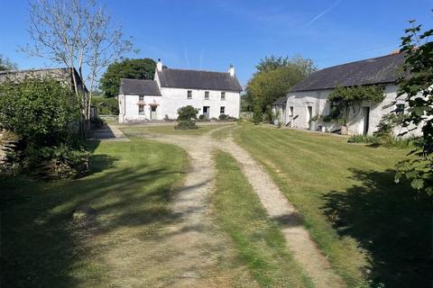 4 bedroom property with land for sale, Cilrhedyn, Llanfyrnach