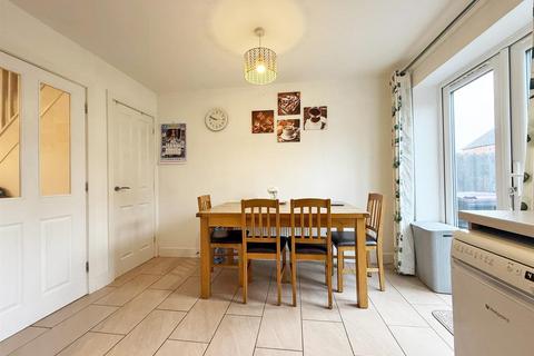 3 bedroom house for sale, Barn Owl Way, Bicton Heath