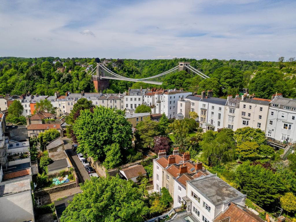 Central Clifton Location