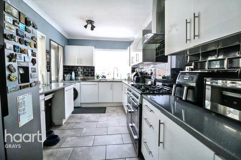 undefined, Riverview Terrace, Purfleet