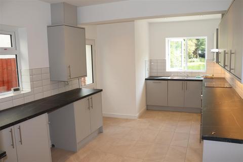 4 bedroom detached house for sale, Lonsdale Road, Walsall