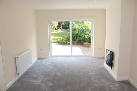 4 bedroom detached house for sale, Lonsdale Road, Walsall