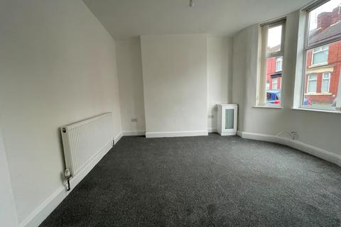 3 bedroom semi-detached house to rent, Brentwood Street, Wirral CH44