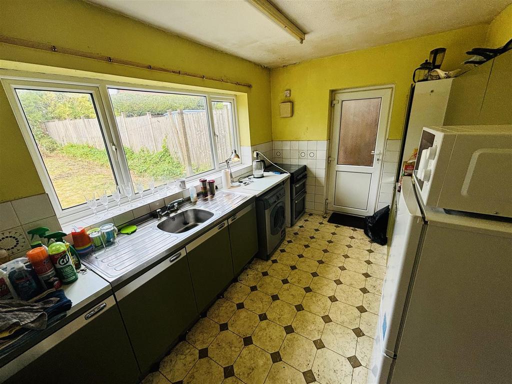 Kitchen .jpg