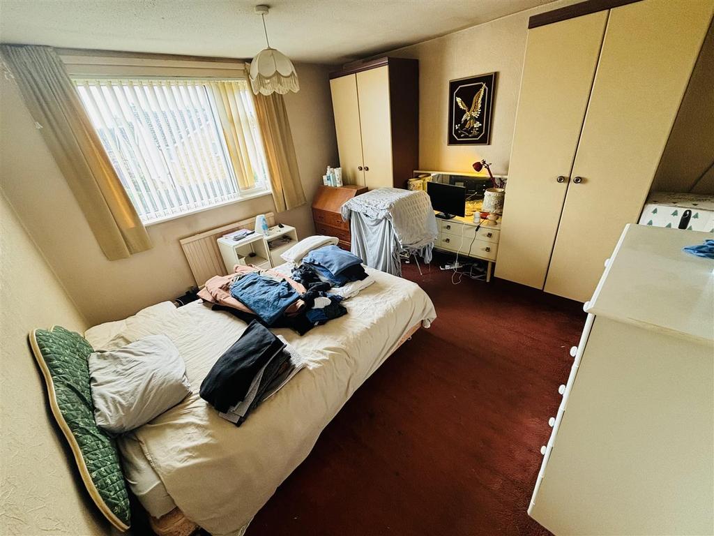 Bedroom .jpg