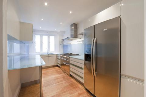 3 bedroom flat to rent, Emperors Gate, South Kensington, London