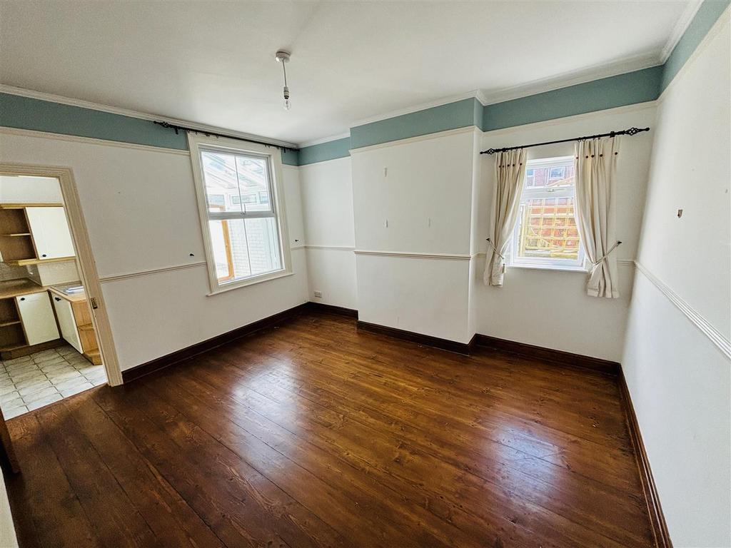 Dining Room.jpg