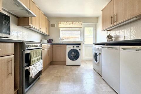 8 Anzac Close, Peacehaven, BN10 7SY