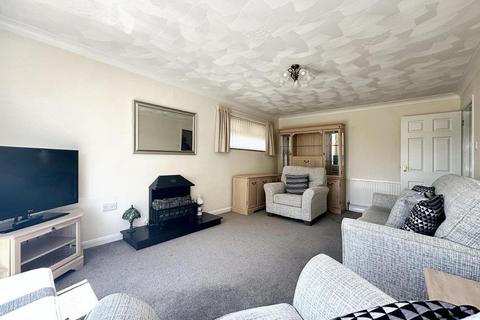 8 Anzac Close, Peacehaven, BN10 7SY