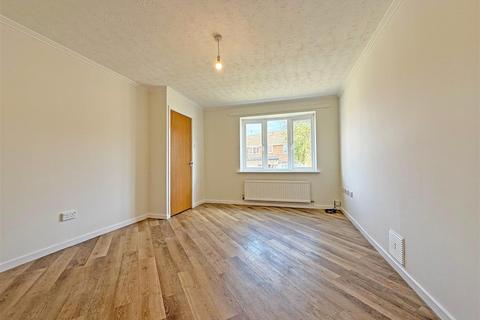 3 bedroom semi-detached house for sale, Steepside, Radbrook Green, Shrewsbury