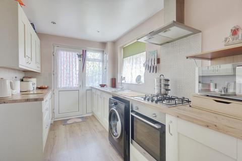 16 Chaffinch Close, Shoeburyness, Southend-on-sea, SS3 9YF