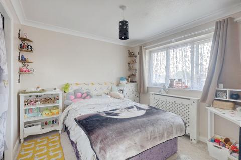 16 Chaffinch Close, Shoeburyness, Southend-on-sea, SS3 9YF