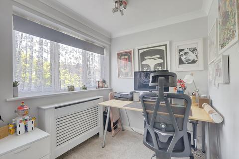 16 Chaffinch Close, Shoeburyness, Southend-on-sea, SS3 9YF