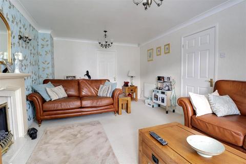 4 Birches Way, Kidsgrove, Stoke-on-trent, ST7 4XU