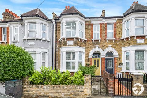 32 Bradgate Road, London, SE6 4TS