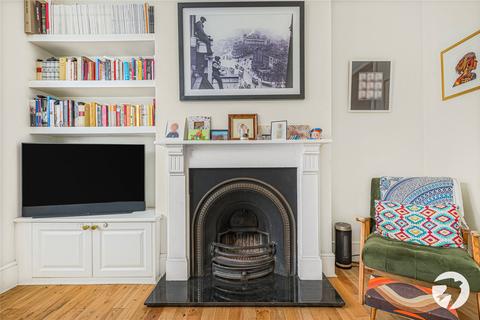 32 Bradgate Road, London, SE6 4TS