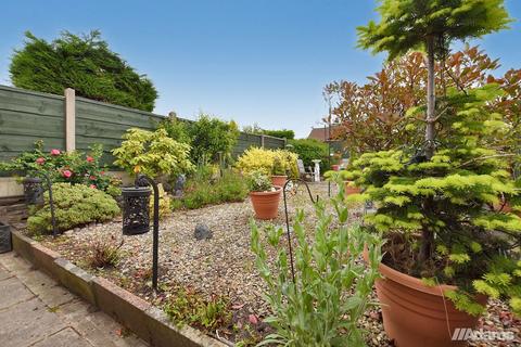 2 bedroom semi-detached bungalow for sale, Astley Close, WA4