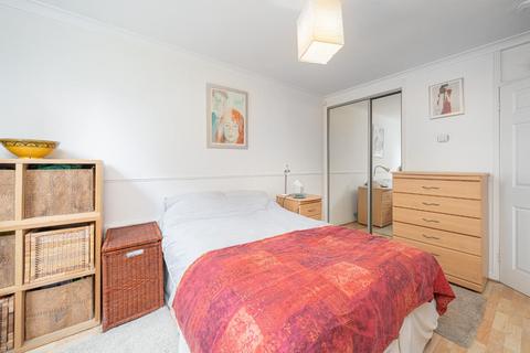 1 bedroom flat for sale, Grove Lane, London, SE5