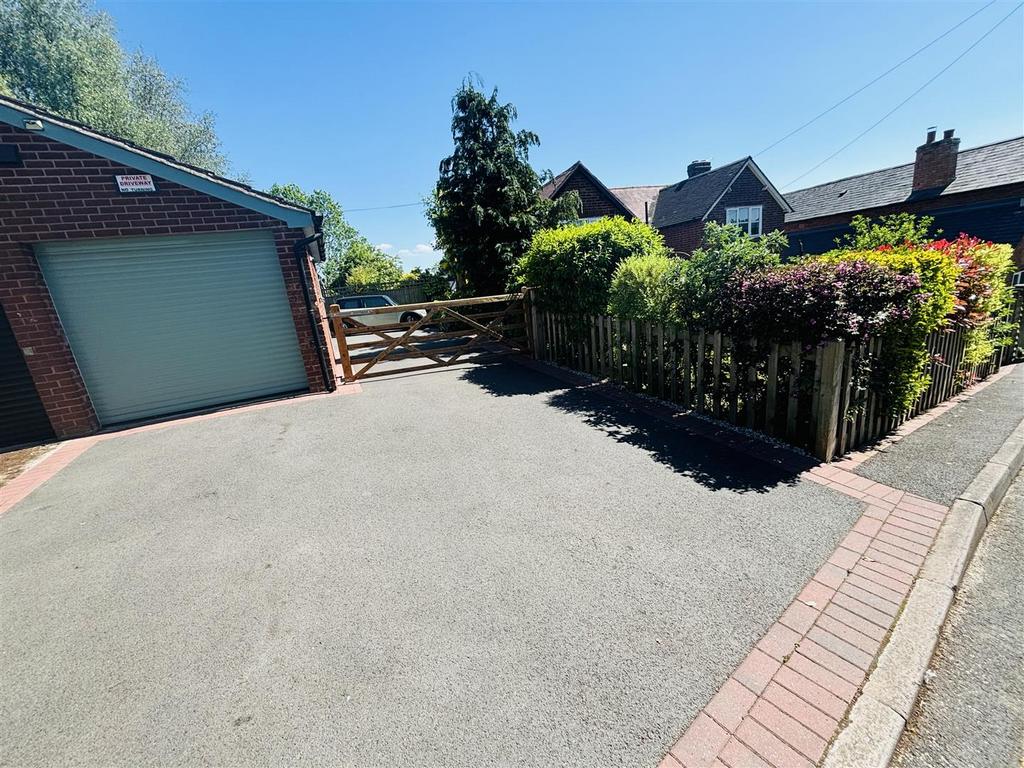 Driveway...jpg