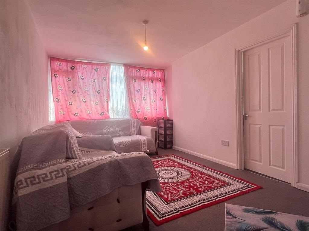 Living room2.jpg